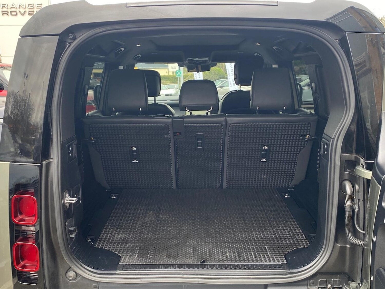 Used Land Rover Defender 2023 for sale - 78176488: Photo 12