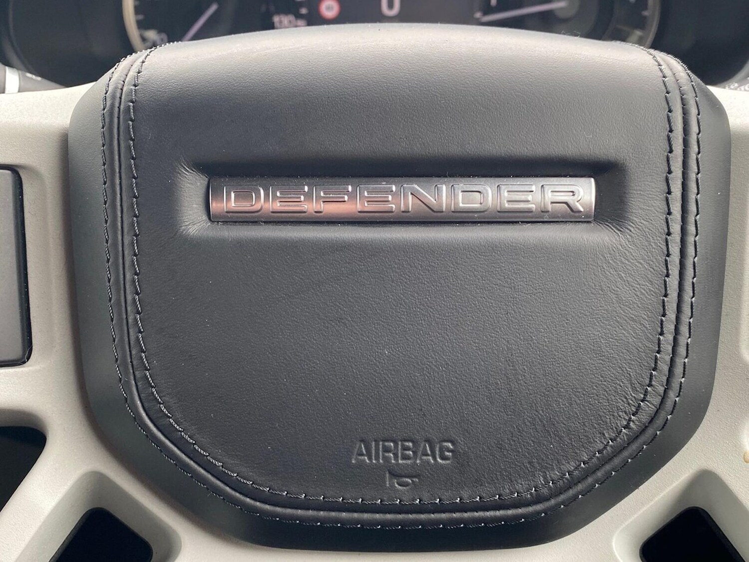 Used Land Rover Defender 2023 for sale - 78176488: Photo 33