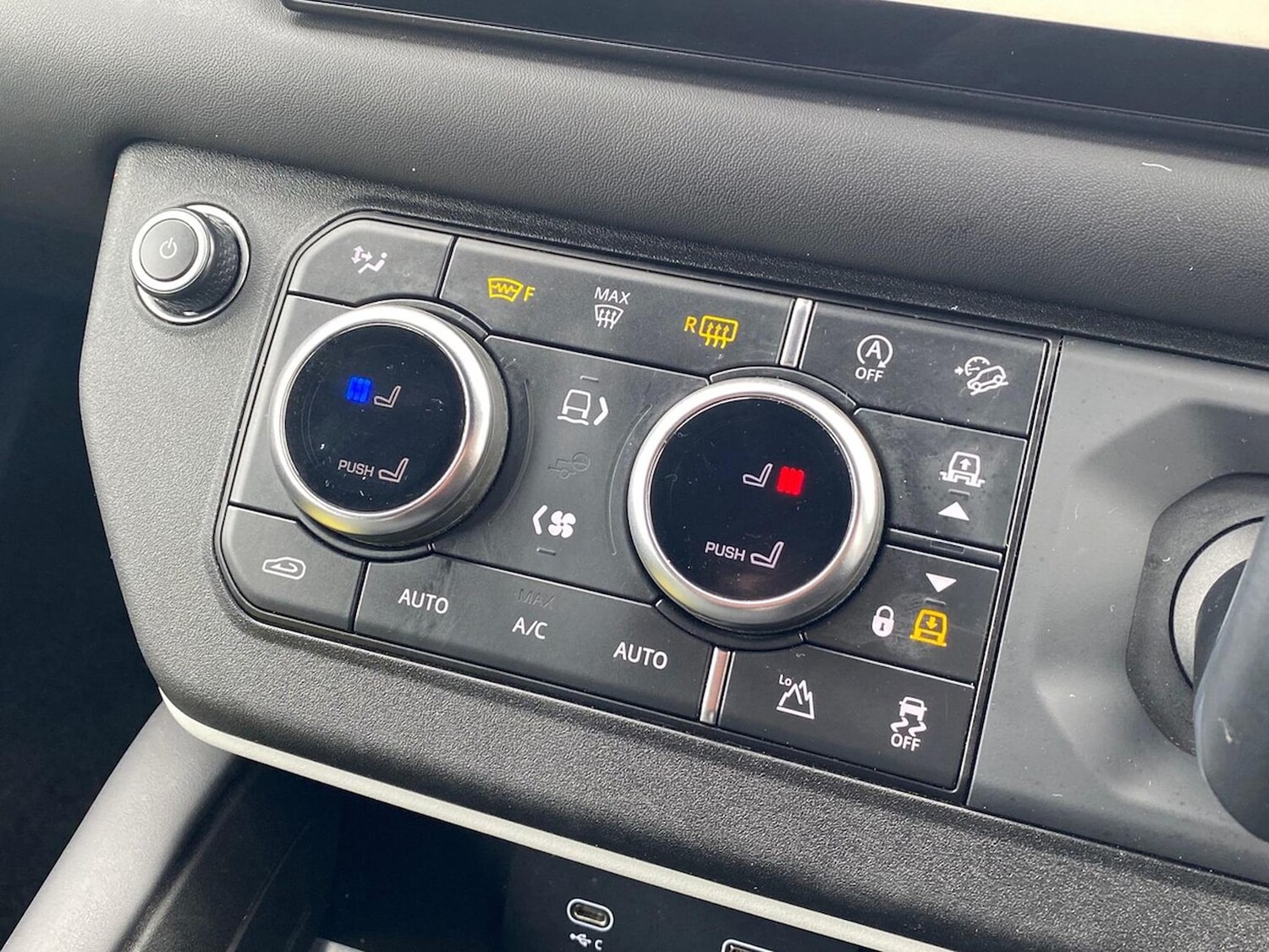 Used Land Rover Defender 2023 for sale - 78176488: Photo 36