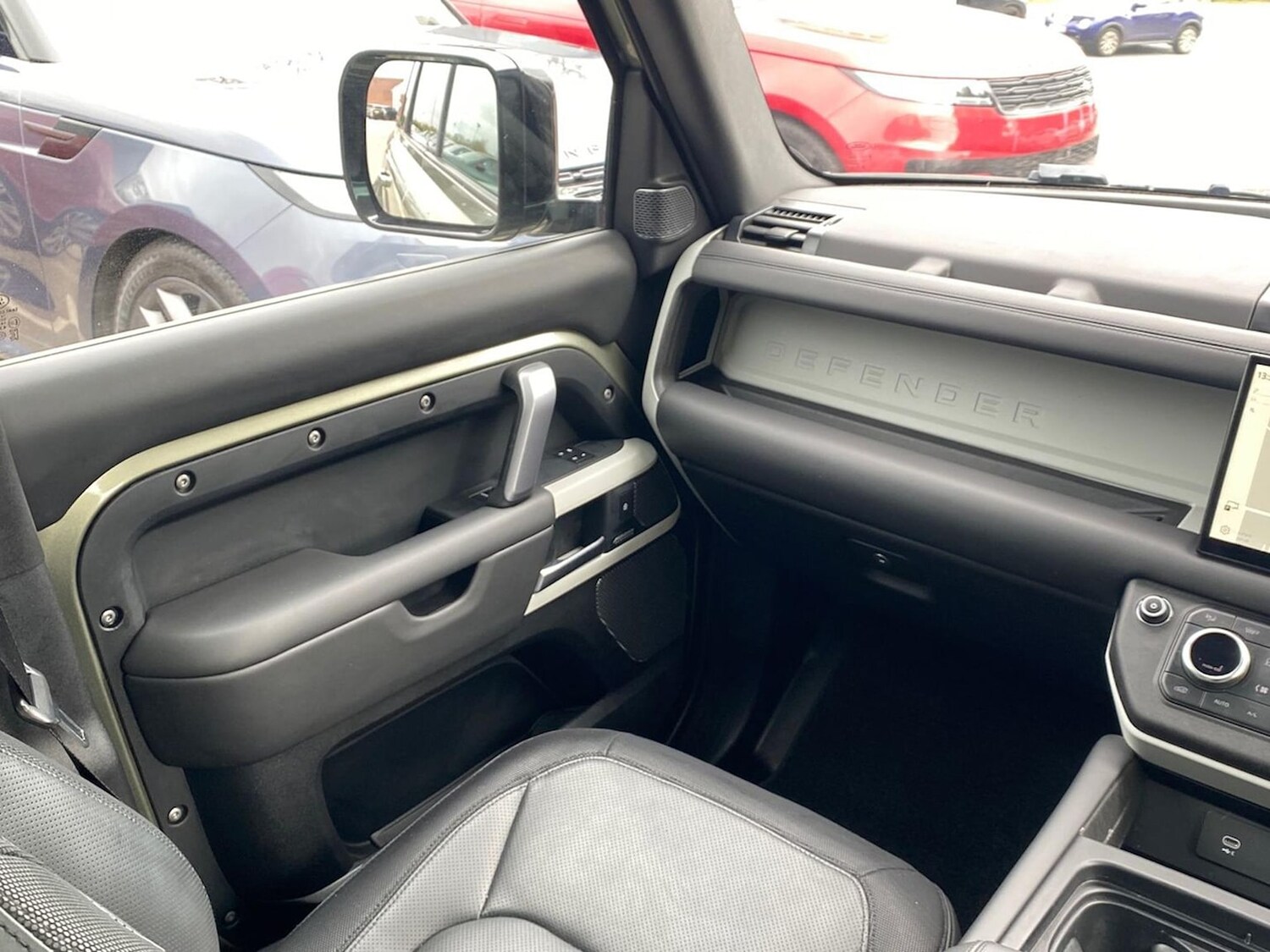 Used Land Rover Defender 2023 for sale - 78176488: Photo 45