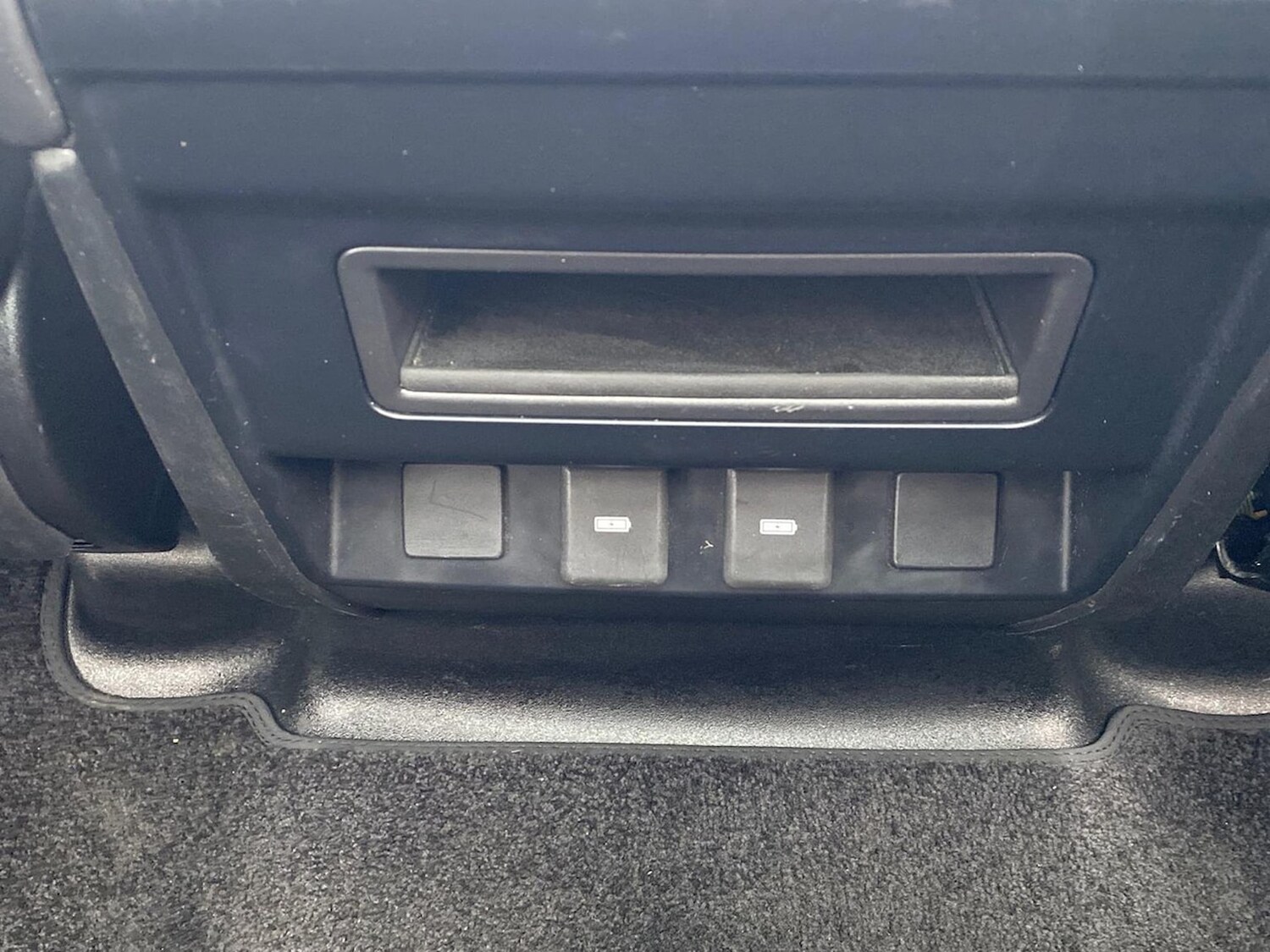 Used Land Rover Defender 2023 for sale - 78176488: Photo 46