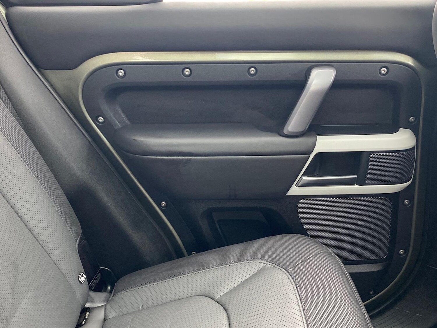 Used Land Rover Defender 2023 for sale - 78176488: Photo 47