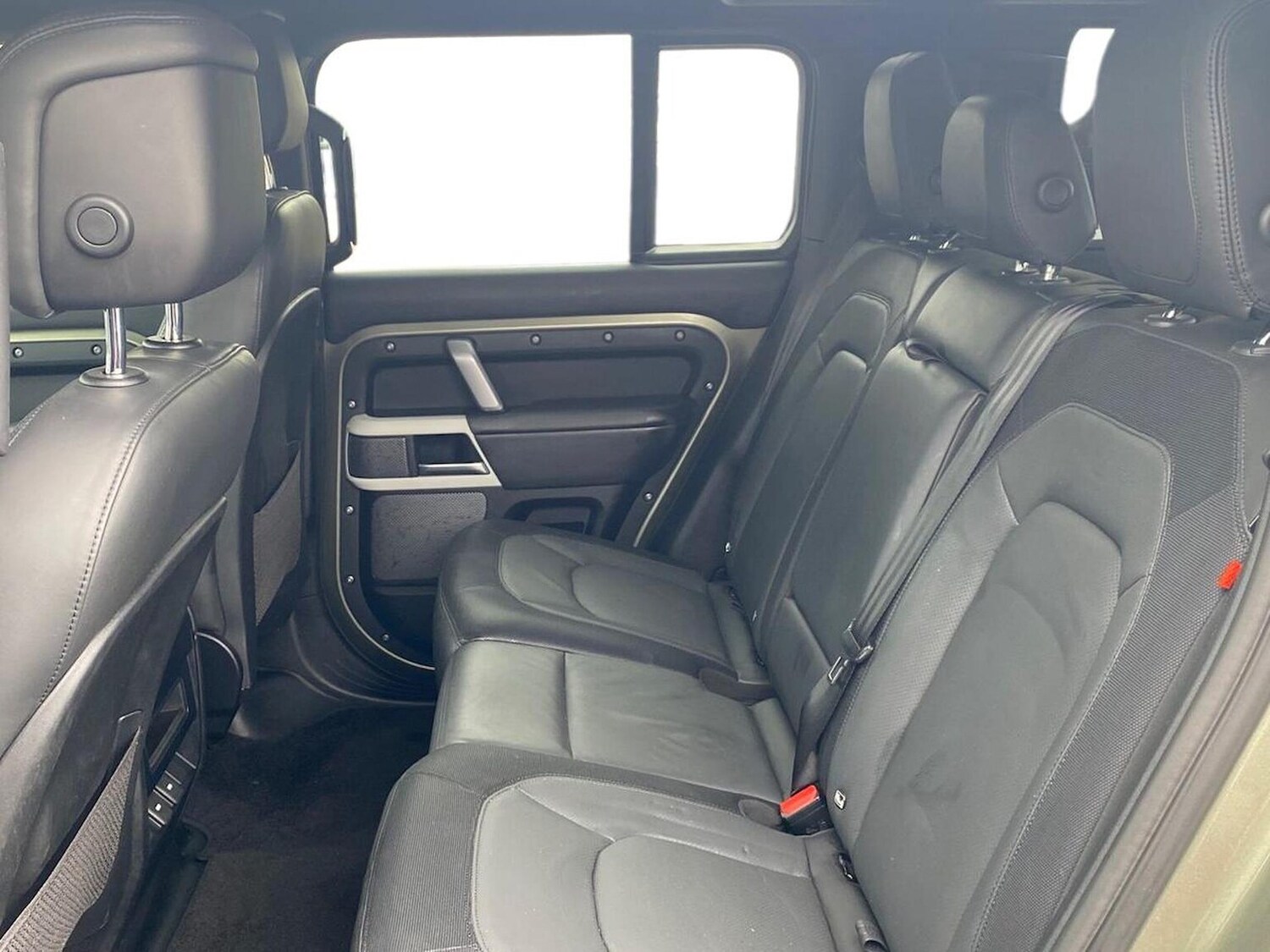 Used Land Rover Defender 2023 for sale - 78176488: Photo 6