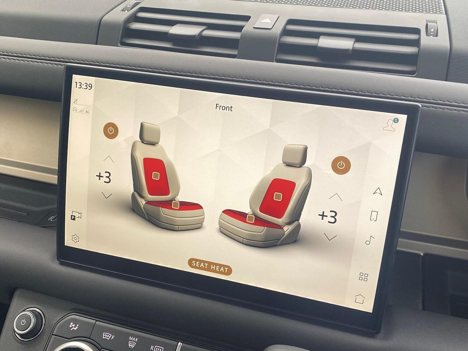 Used Land Rover Defender 2025 for sale - 78193603: Photo 24