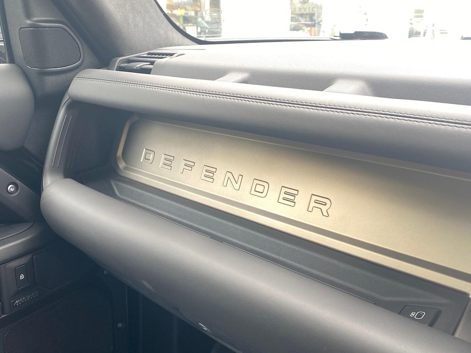 Used Land Rover Defender 2025 for sale - 78193603: Photo 46