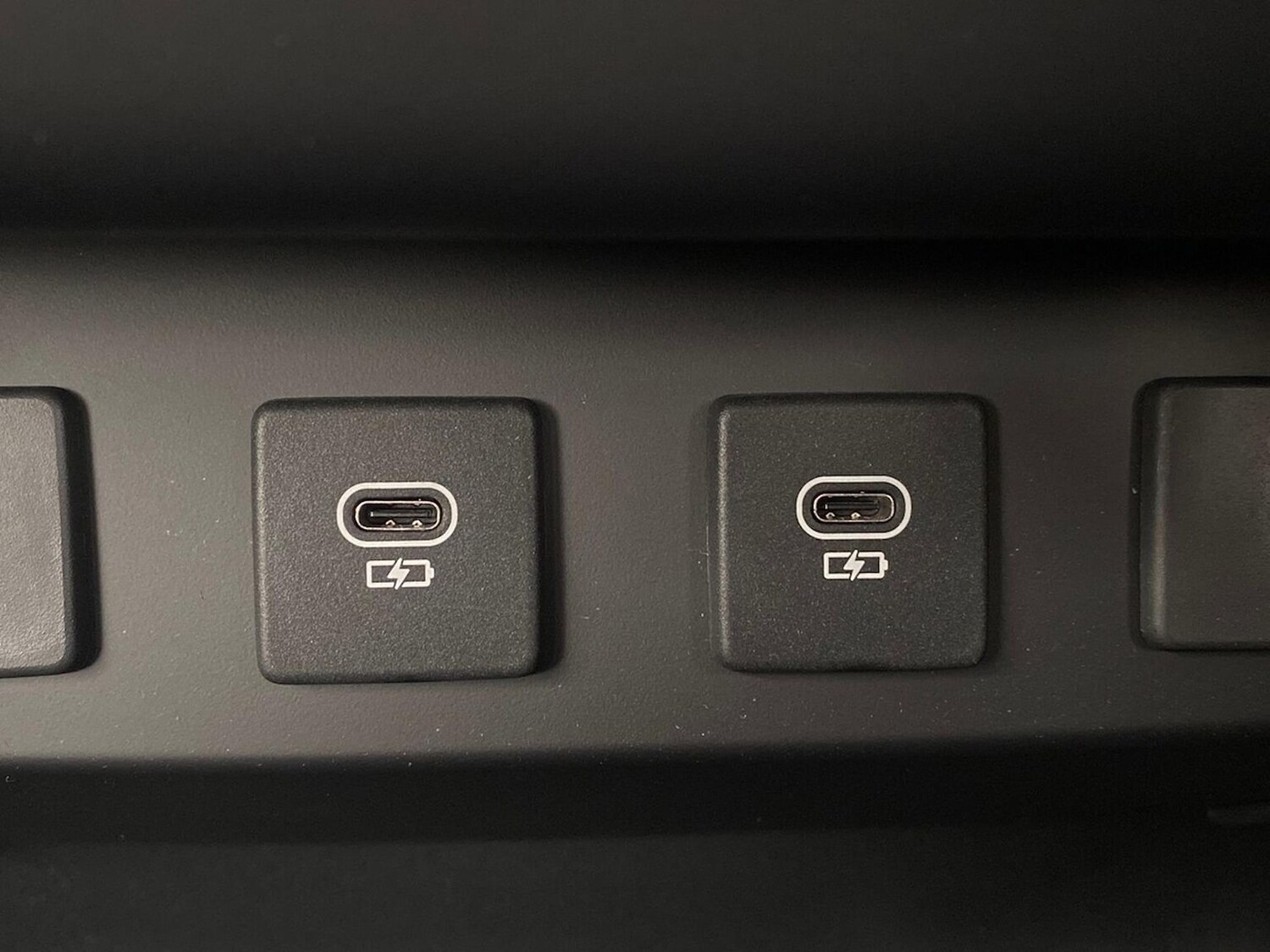 Used Land Rover Defender 2025 for sale - 78193603: Photo 48