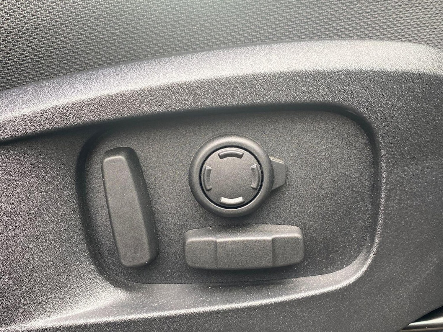 Used Land Rover Defender 2025 for sale - 78193603: Photo 49