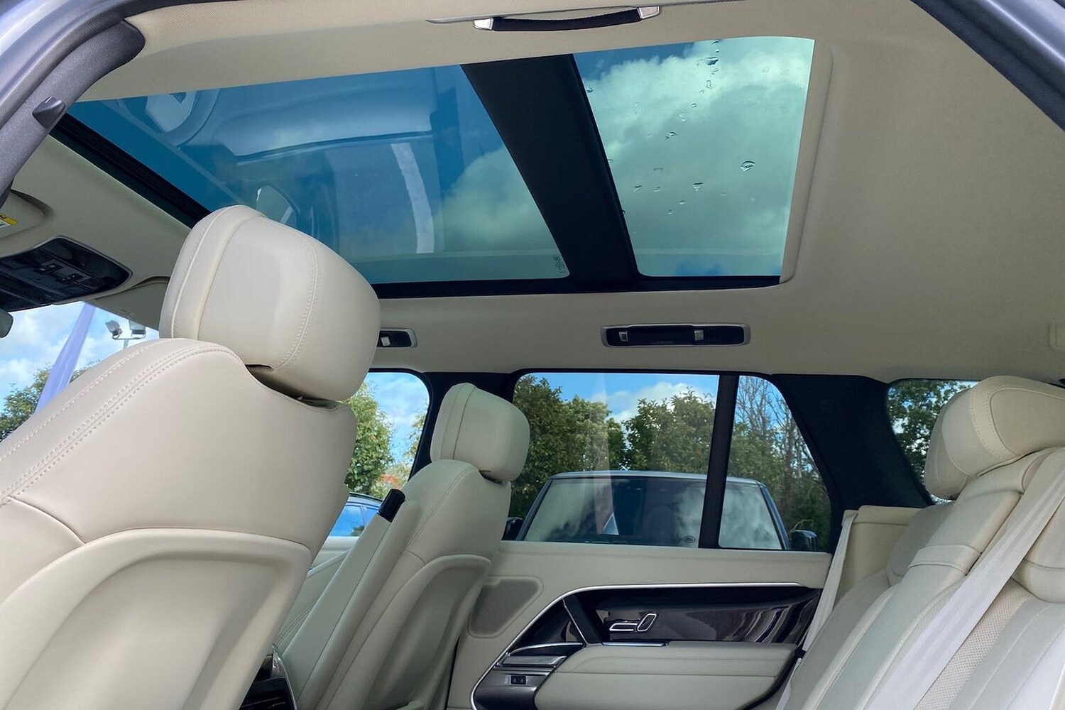 Used Land Rover Range Rover 2025 for sale - 77487946: Photo 32