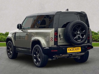 Used Land Rover Defender 2025 for sale - 78310402: Photo