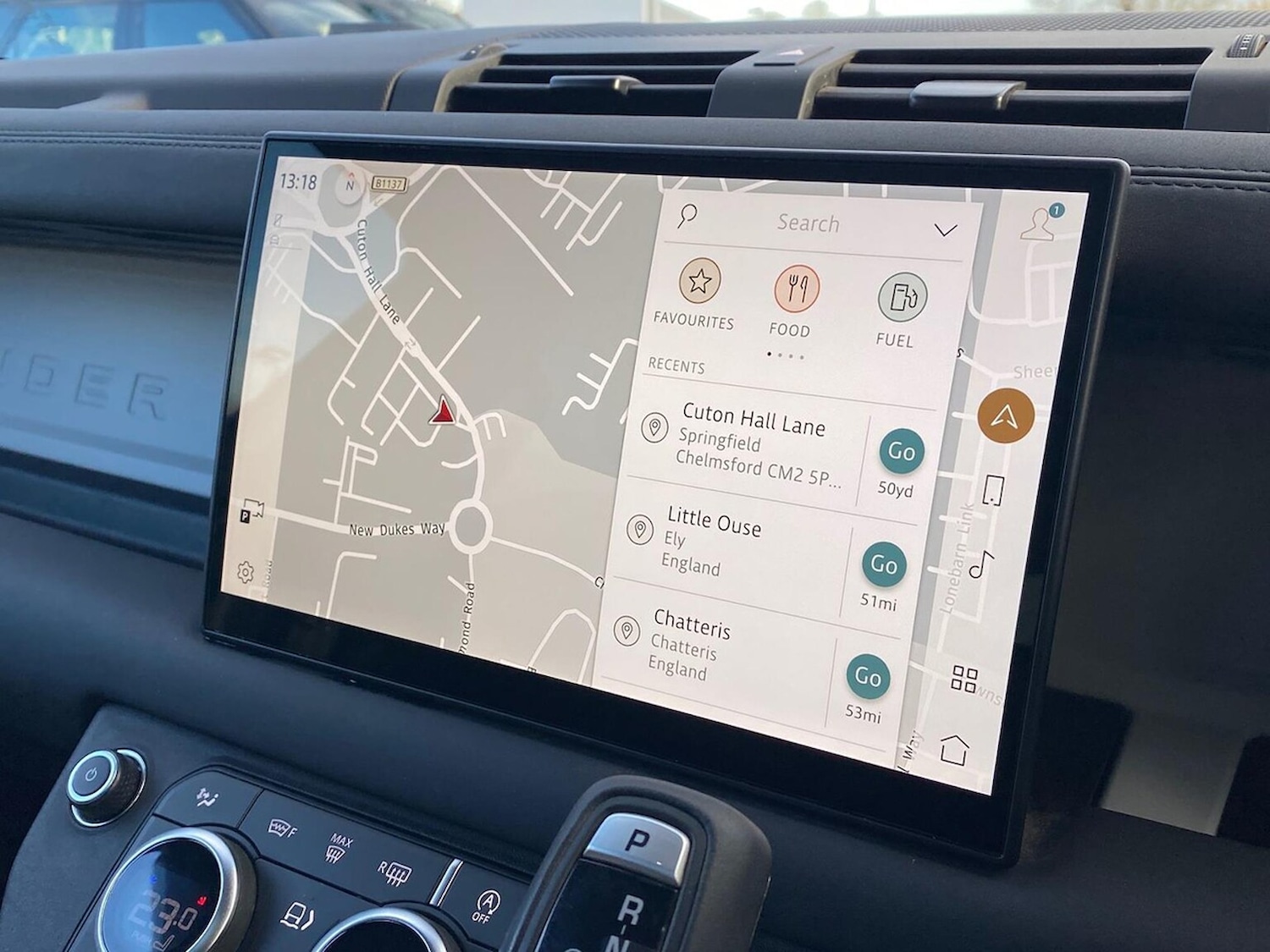 Used Land Rover Defender 2024 for sale - 76637802: Photo 11