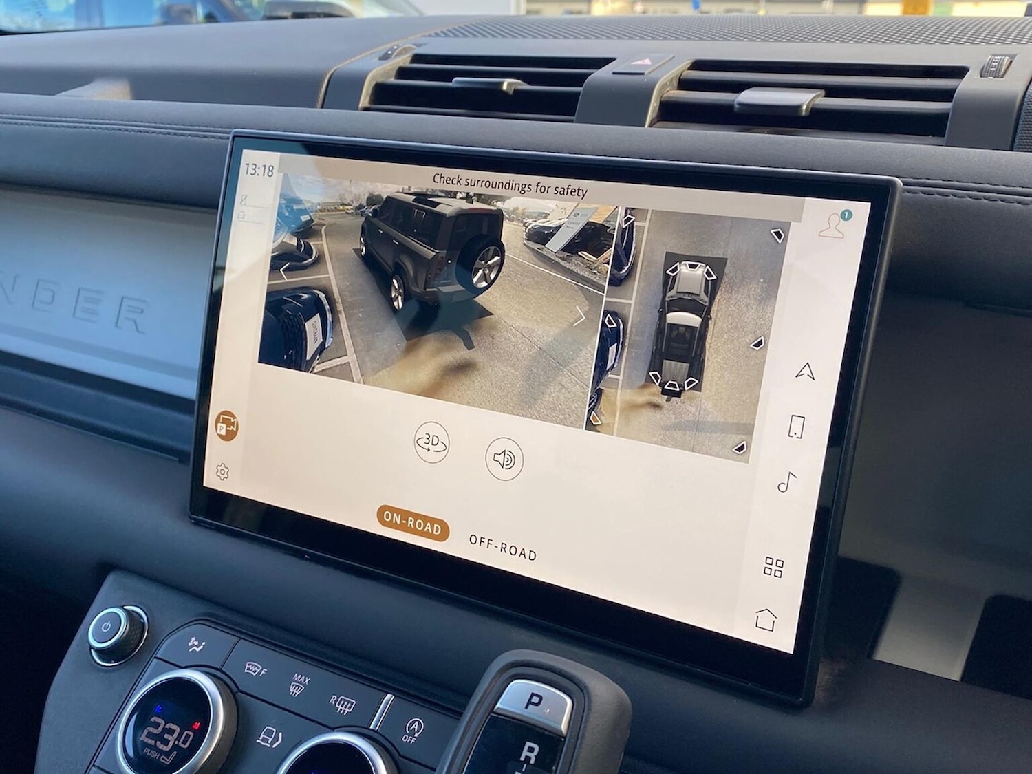 Used Land Rover Defender 2024 for sale - 76637802: Photo 12