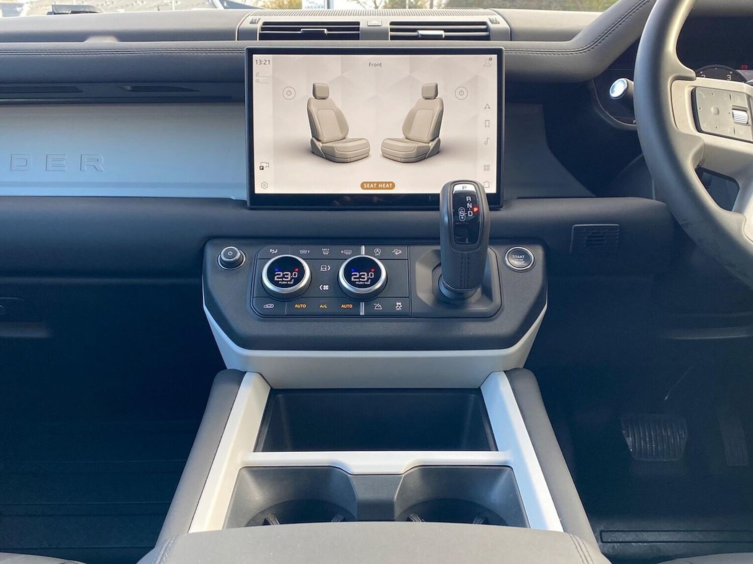 Used Land Rover Defender 2024 for sale - 76637802: Photo 14