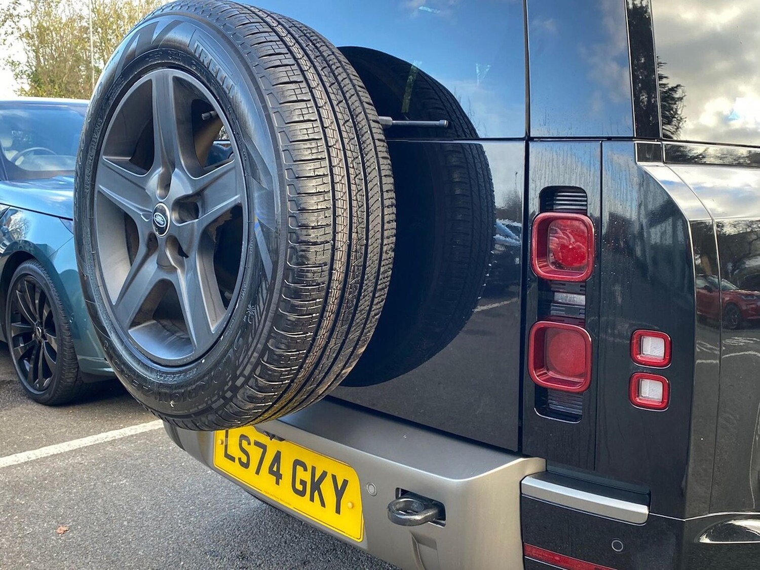 Used Land Rover Defender 2024 for sale - 76637802: Photo 26