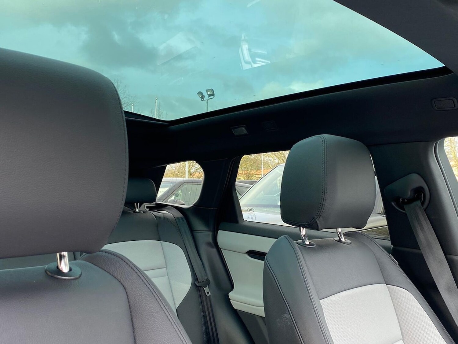 Used Land Rover Range Rover Evoque 2025 for sale - 77487939: Photo 21