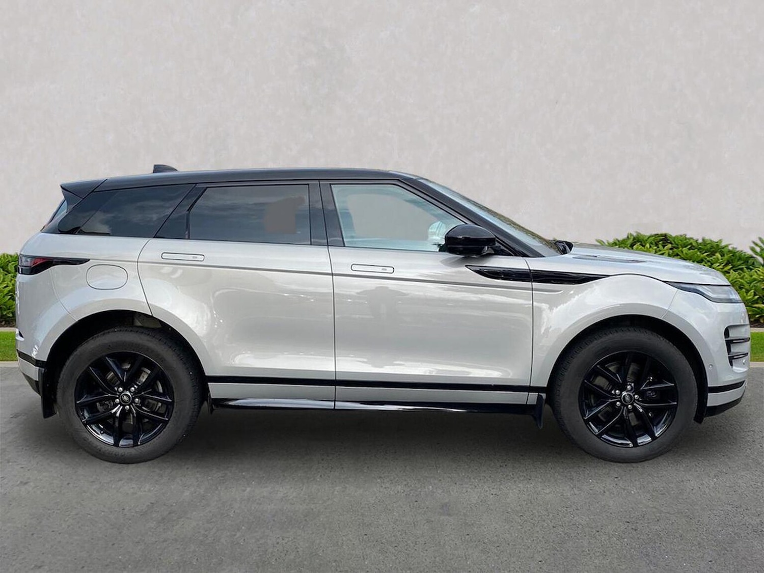 Used Land Rover Range Rover Evoque 2025 for sale - 77487939: Photo 5