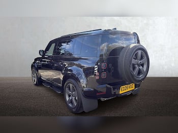 Used Land Rover Defender 2026 for sale - 79547801: Photo