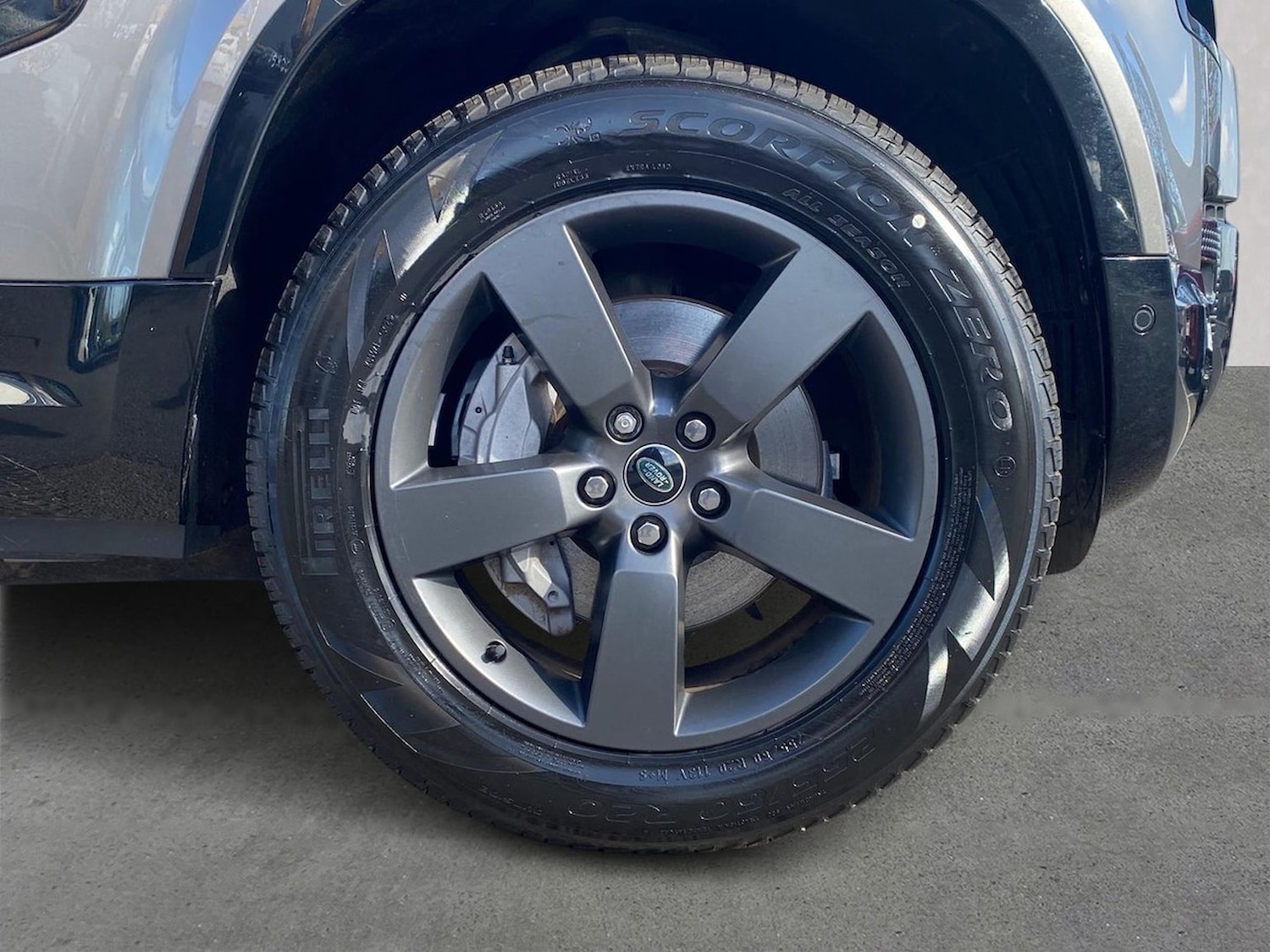 Used Land Rover Defender 2024 for sale - 78193572: Photo 10