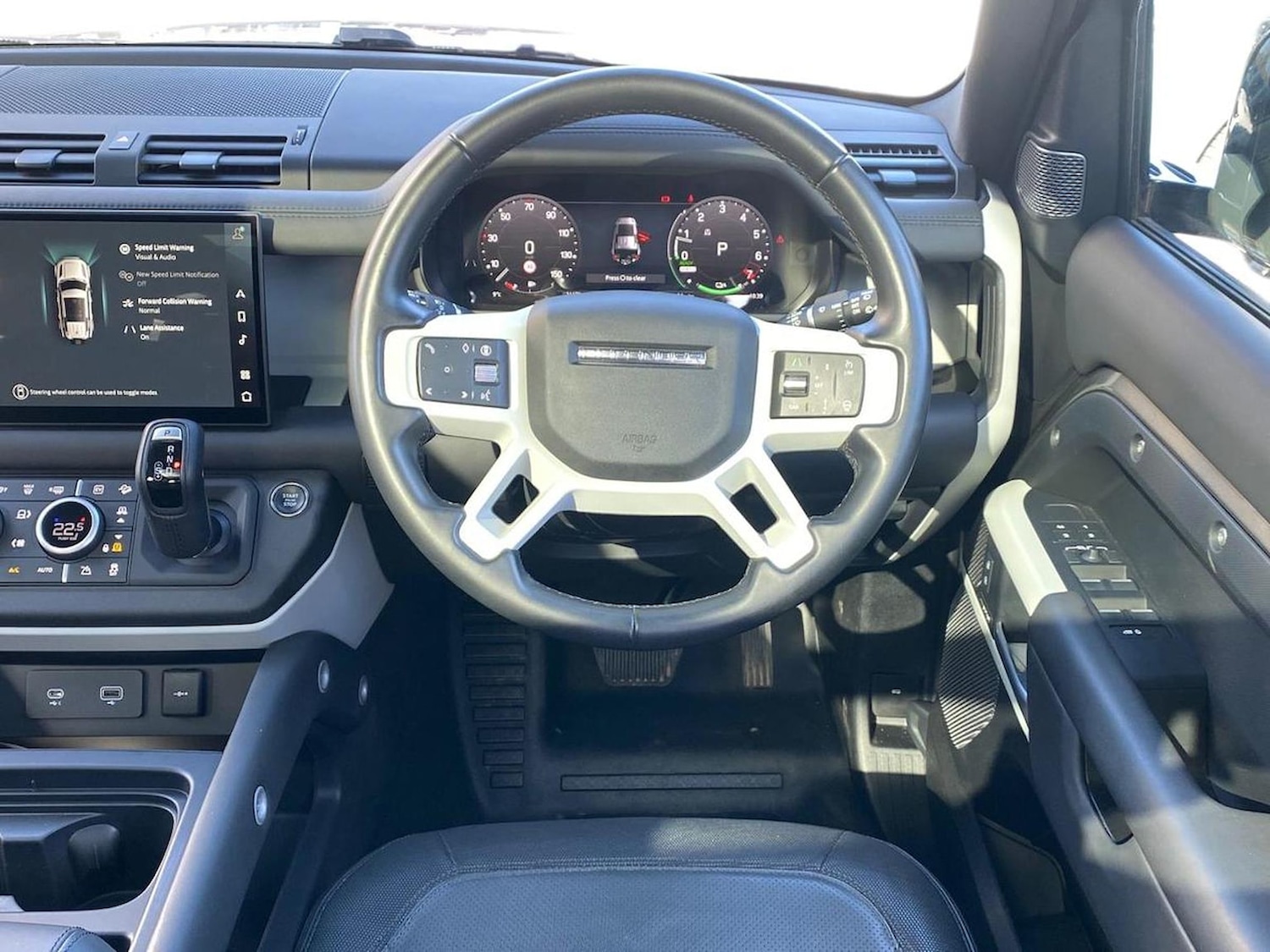 Used Land Rover Defender 2024 for sale - 78193572: Photo 17