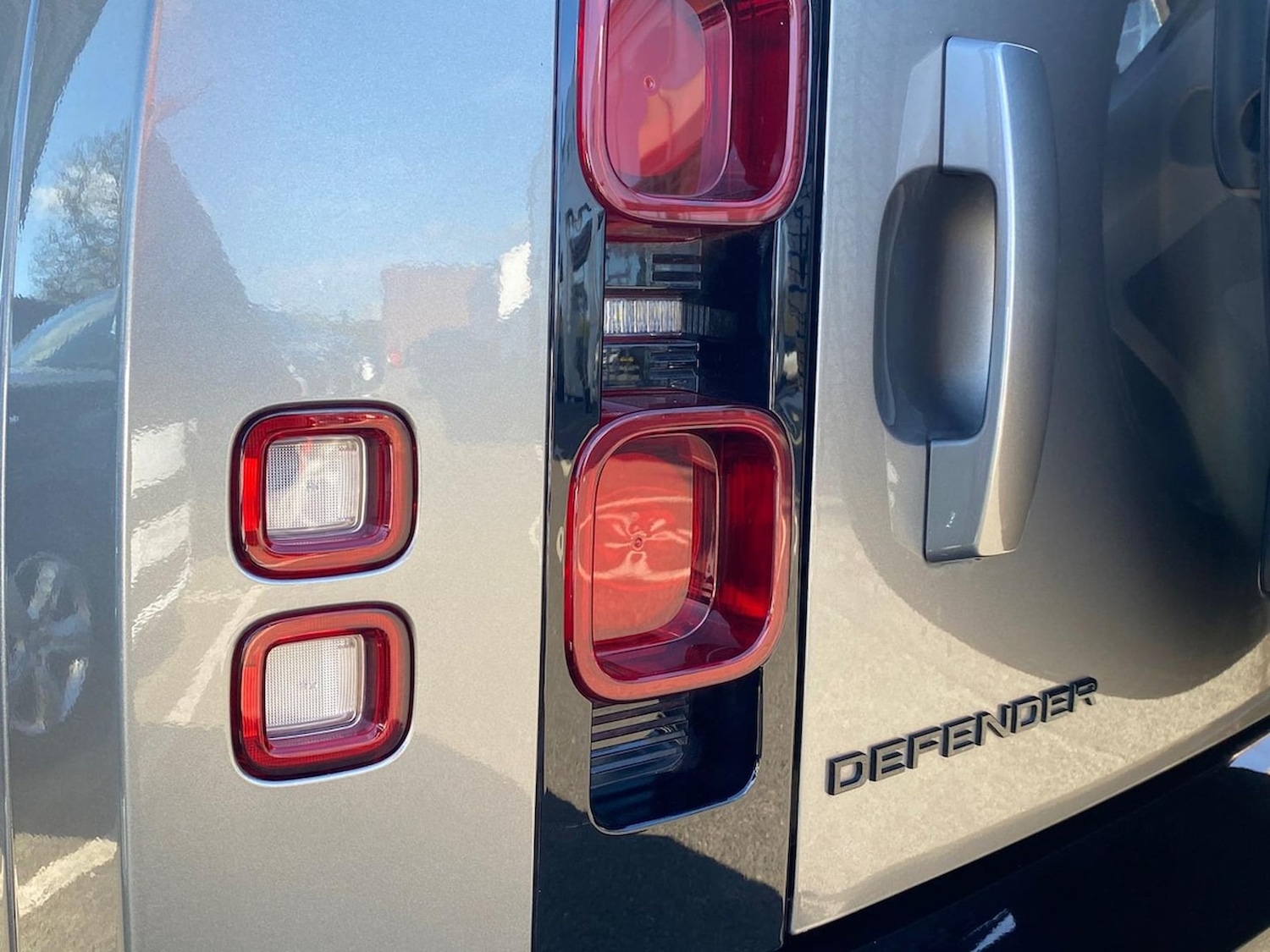 Used Land Rover Defender 2024 for sale - 78193572: Photo 21