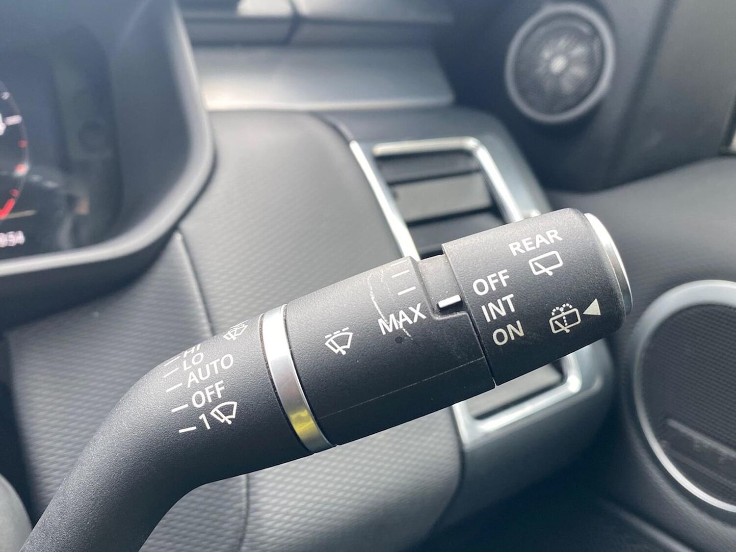 Used Land Rover Discovery 2024 for sale - 78144530: Photo 40