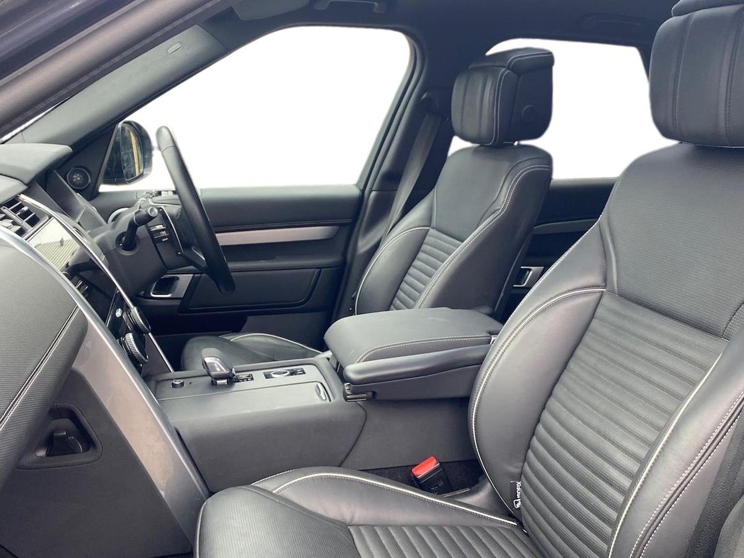 Used Land Rover Discovery 2024 for sale - 78144530: Photo 5