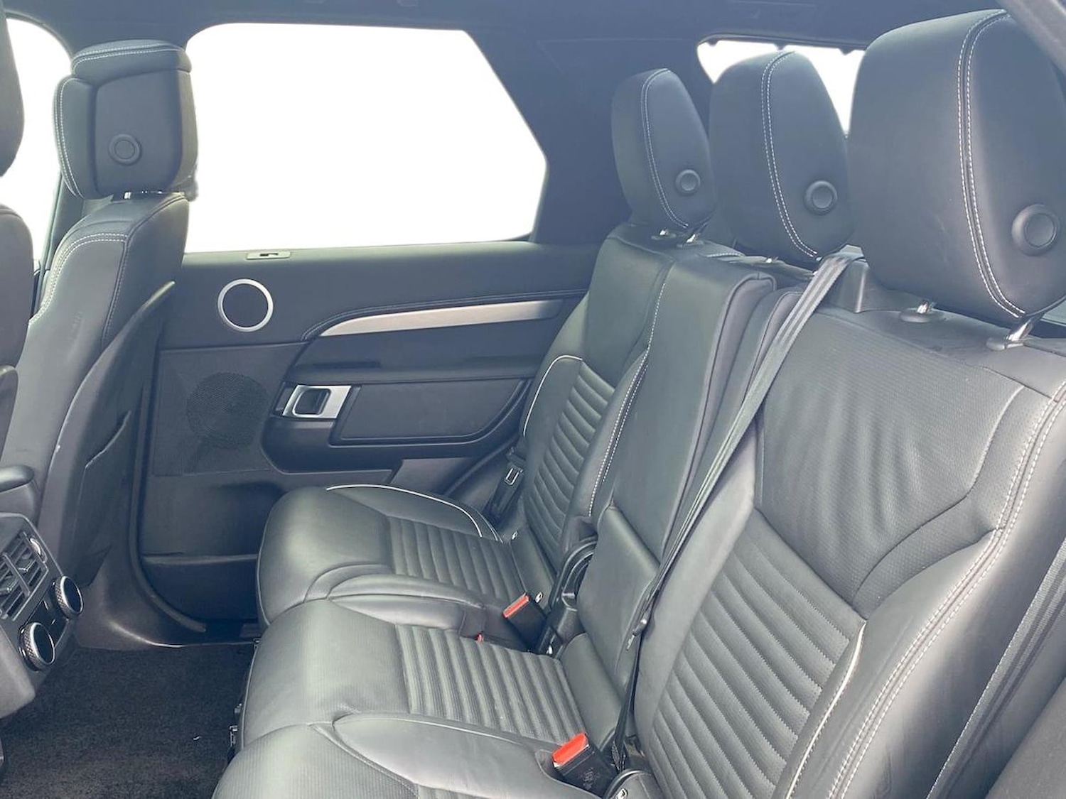 Used Land Rover Discovery 2024 for sale - 78144530: Photo 6