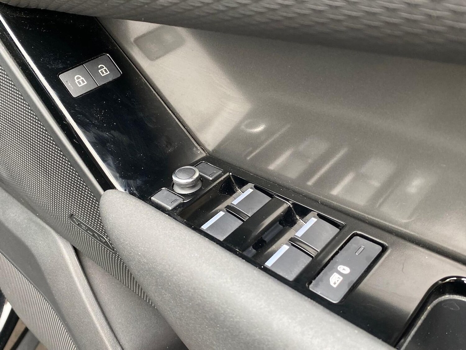 Used Land Rover Range Rover Velar 2022 for sale - 78193595: Photo 26