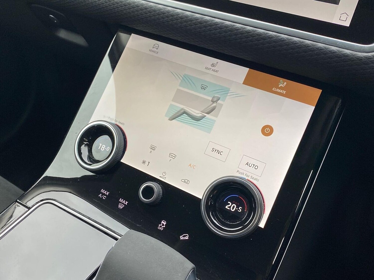 Used Land Rover Range Rover Velar 2022 for sale - 78193595: Photo 35