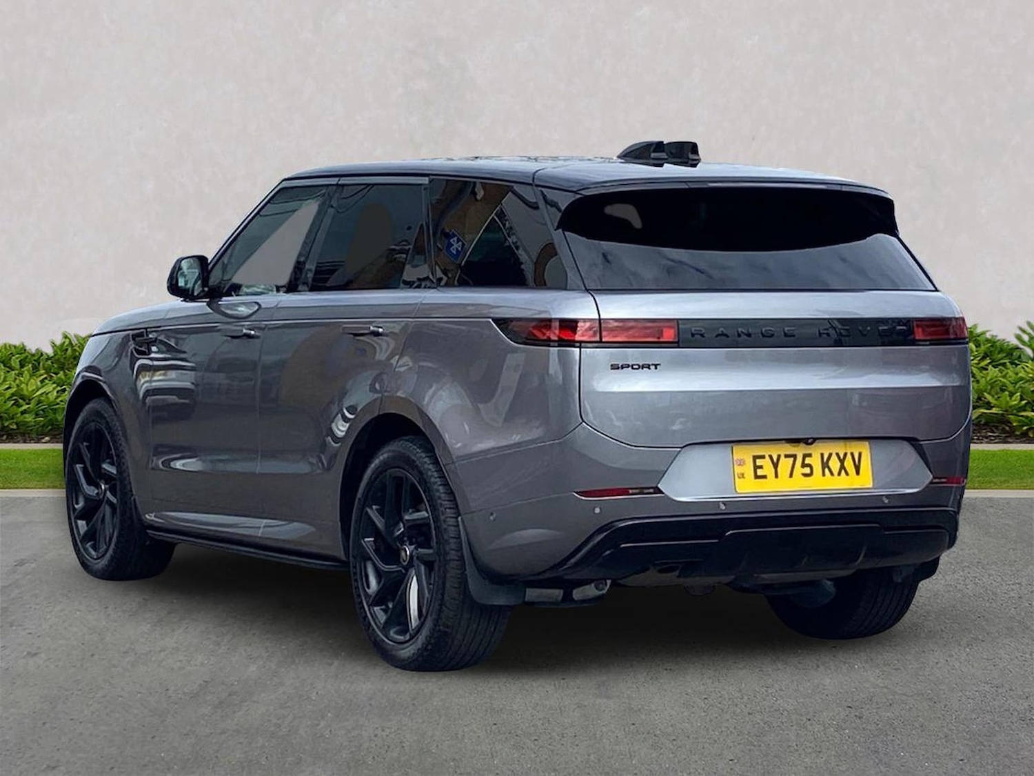 Used Land Rover Range Rover Sport 2025 for sale - 78193568: Photo 2