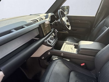 Used Land Rover Defender 2021 for sale - 79482991: Photo