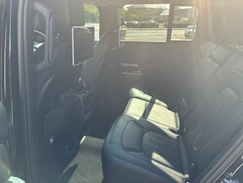 Used Land Rover Defender 2021 for sale - 79482991: Photo