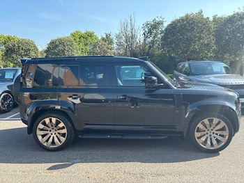 Used Land Rover Defender 2021 for sale - 79482991: Photo
