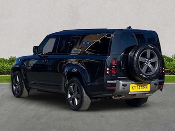 Used Land Rover Defender 2025 for sale - 78310640: Photo