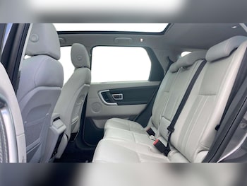 Used Land Rover Discovery Sport 2018 for sale - 78310461: Photo