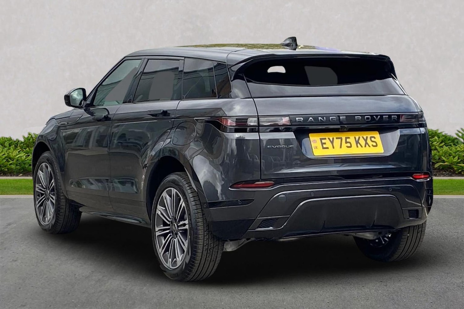 Used Land Rover Range Rover Evoque 2025 for sale - 78193618: Photo 2