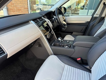 Used Land Rover Discovery 2025 for sale - 78422630: Photo