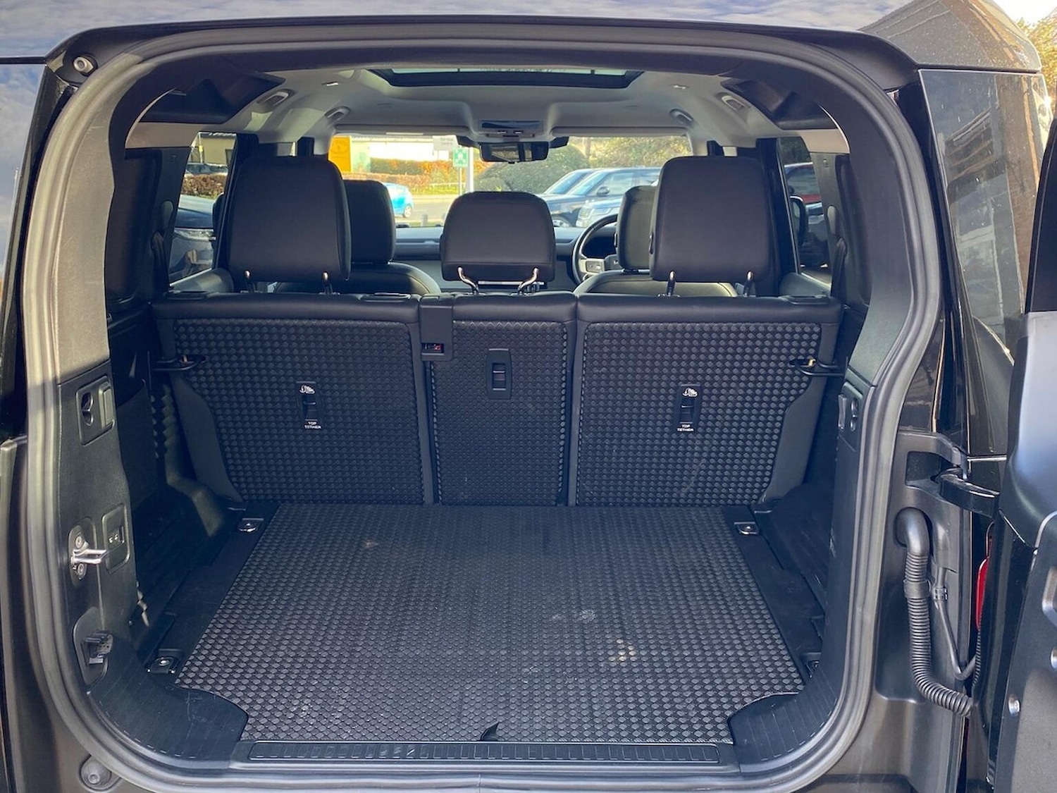 Used Land Rover Defender 2022 for sale - 76555464: Photo 10