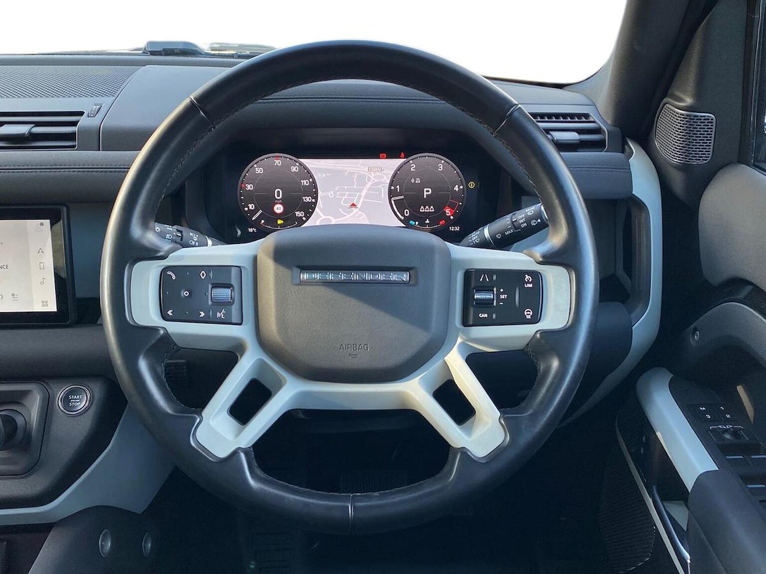 Used Land Rover Defender 2022 for sale - 76555464: Photo 15