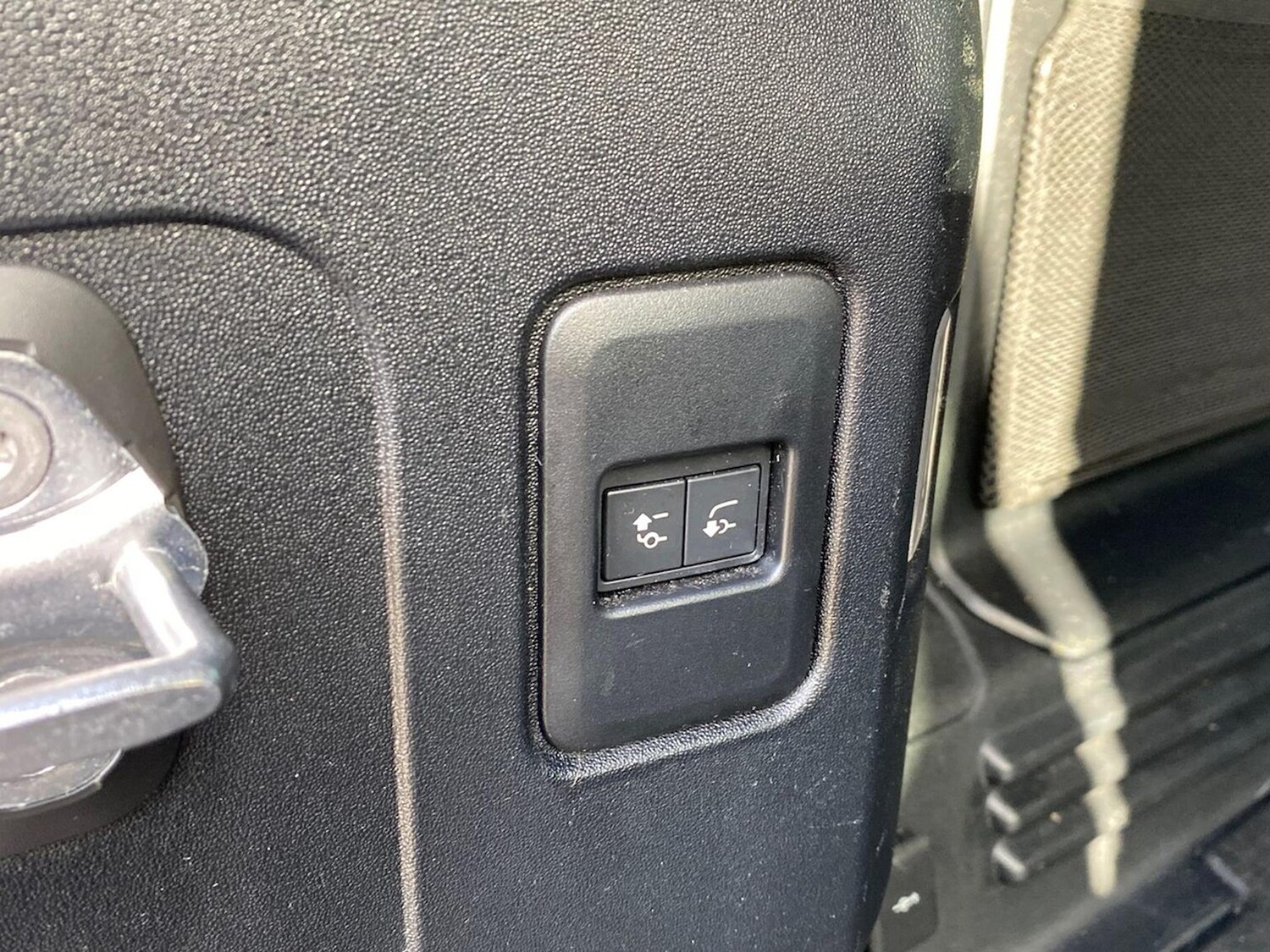 Used Land Rover Defender 2022 for sale - 76555464: Photo 30