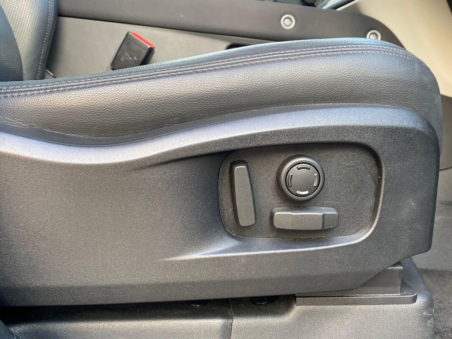 Used Land Rover Defender 2022 for sale - 76555464: Photo 36