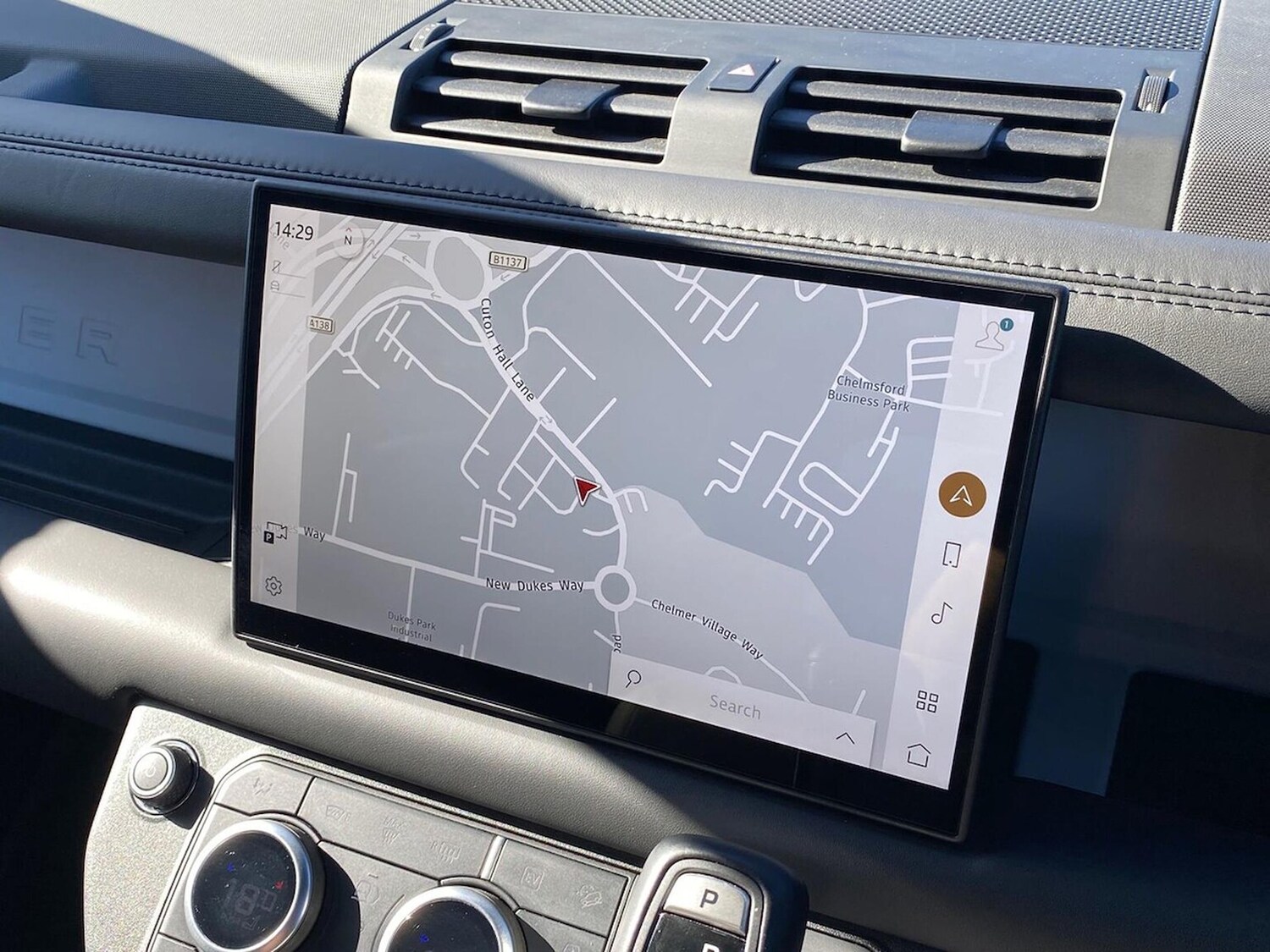 Used Land Rover Defender 2024 for sale - 76194447: Photo 11