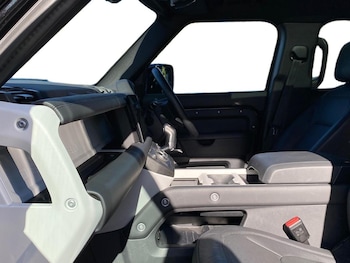 Used Land Rover Defender 2024 for sale - 76194447: Photo 3