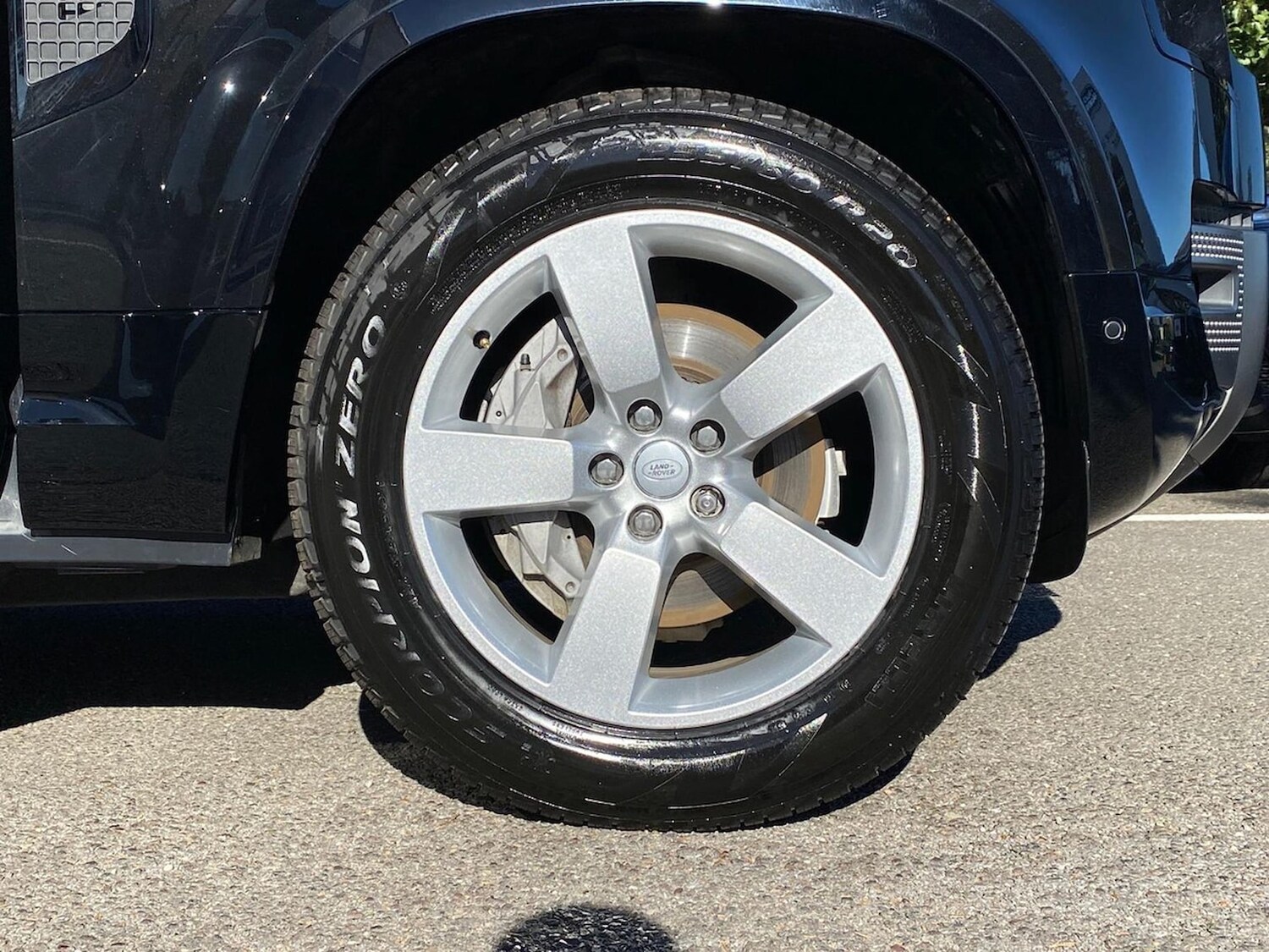 Used Land Rover Defender 2024 for sale - 76194447: Photo 8