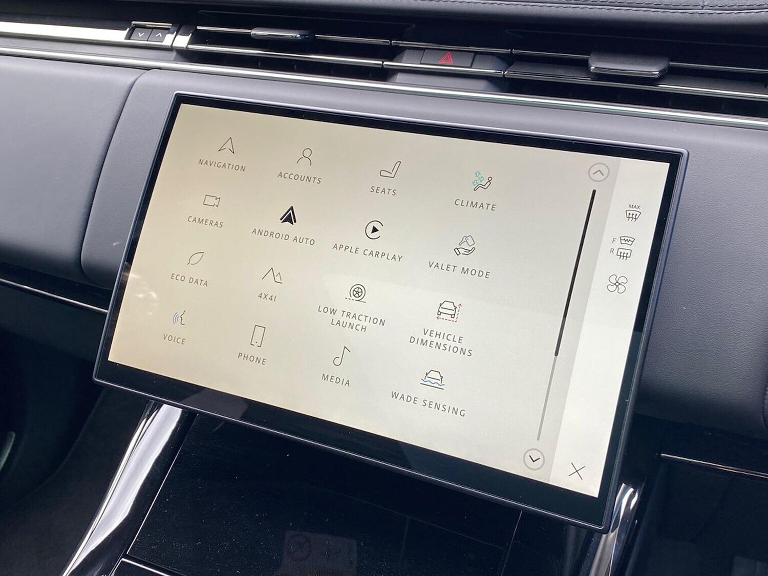 Used Land Rover Range Rover Sport 2024 for sale - 76383371: Photo 40