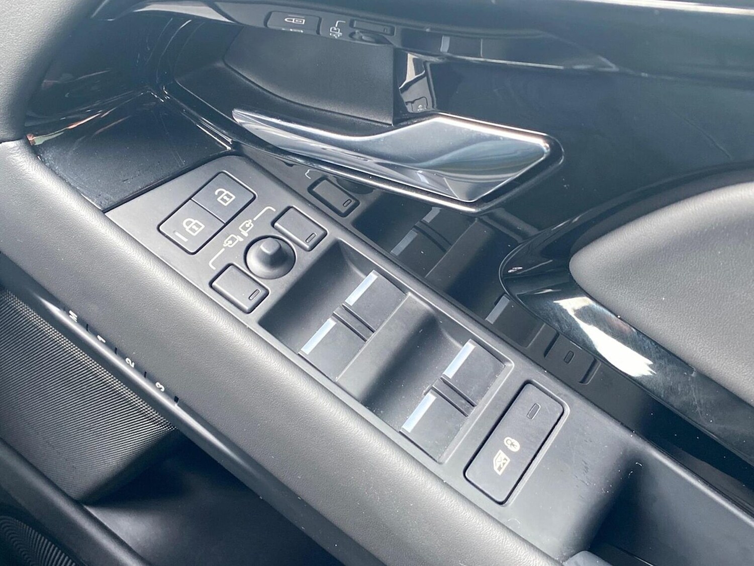 Used Land Rover Range Rover Evoque 2024 for sale - 77813382: Photo 42