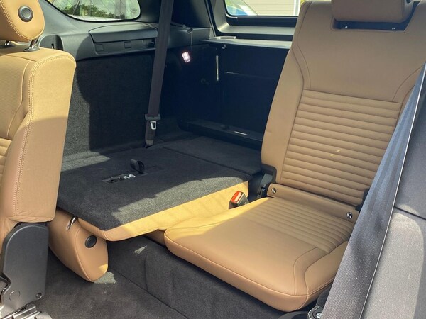 Used Land Rover Discovery 2023 for sale - 75718001: Photo 35