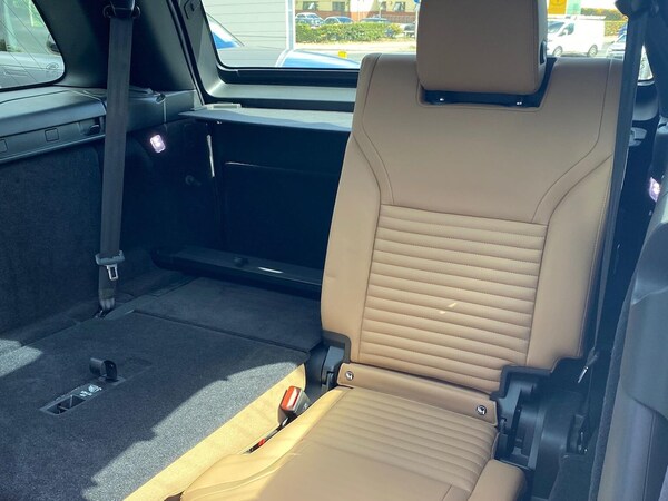 Used Land Rover Discovery 2023 for sale - 75718001: Photo 36