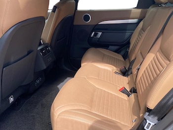 Used Land Rover Discovery 2023 for sale - 75718001: Photo