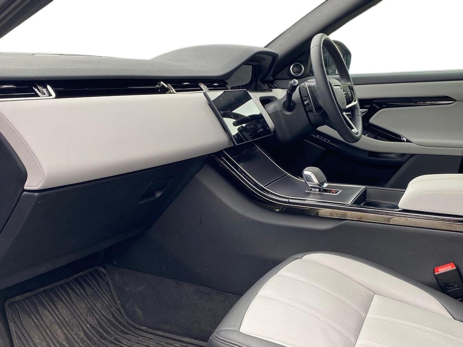 Used Land Rover Range Rover Evoque 2025 for sale - 77630150: Photo 3