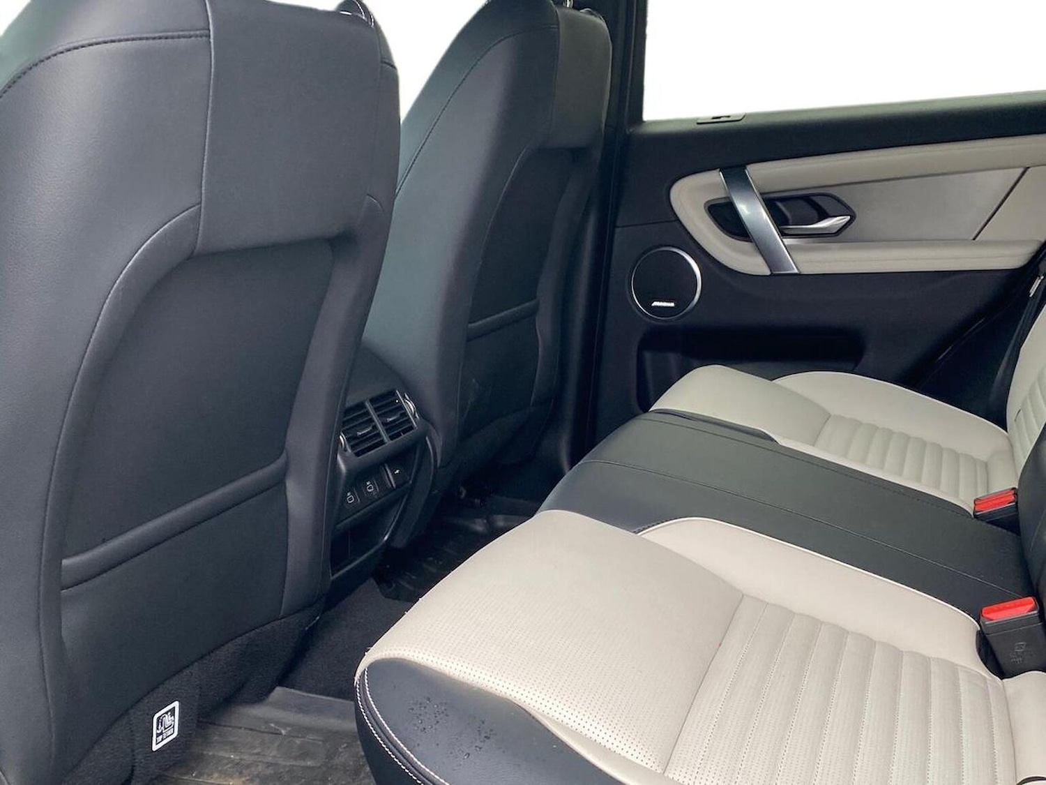 Used Land Rover Discovery Sport 2025 for sale - 77487923: Photo 4